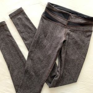 Lululemon Leggings - Brown and Black Chevron Pattern Size 2